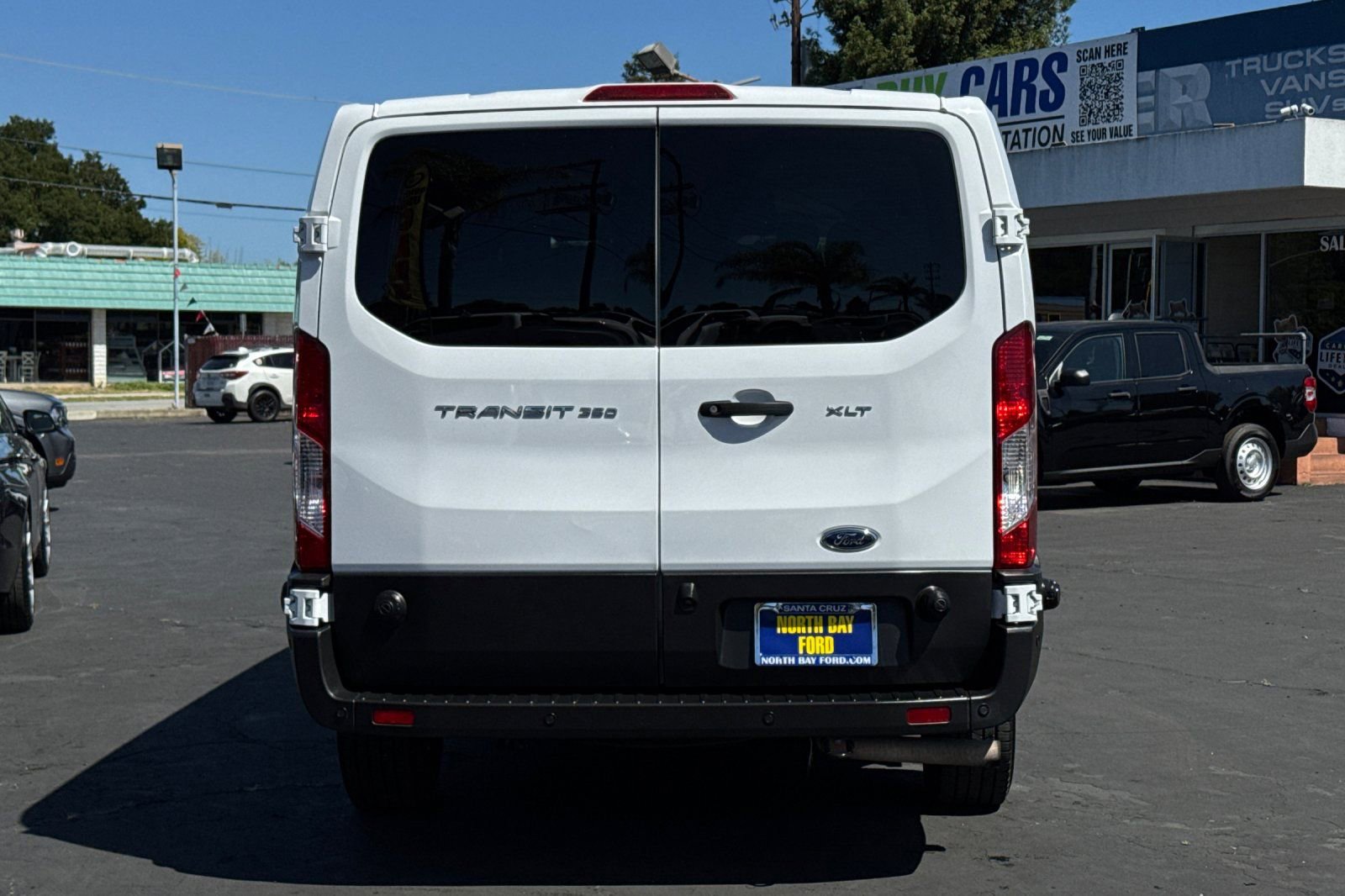 Certified 2024 Ford Transit 350 XLT RWD image 30