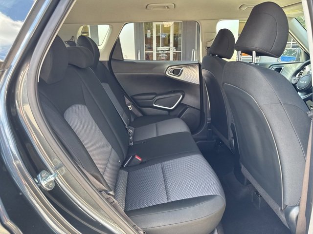 Used 2023 Kia Soul LX w/ LX Technology Package image 23