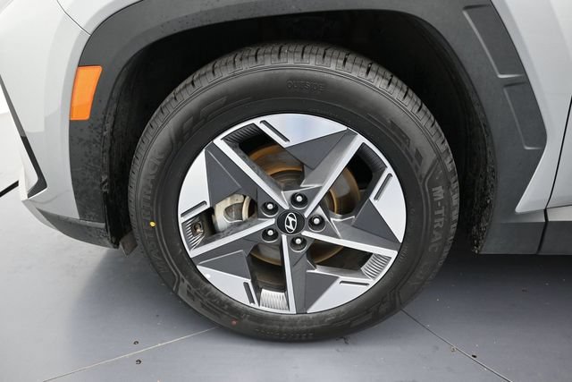 Used 2025 Hyundai Tucson SEL FWD image 9