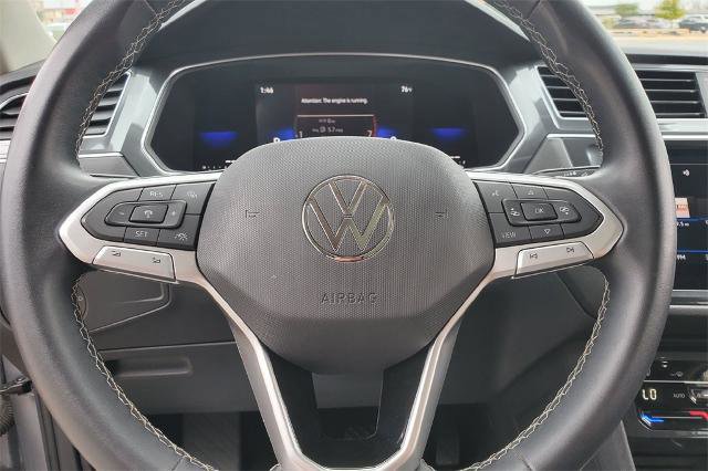 Used 2023 Volkswagen Tiguan SE image 11