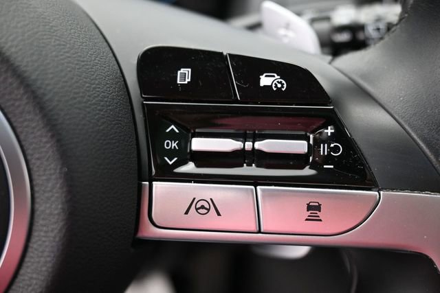 Used 2024 Hyundai Tucson Limited FWD image 16