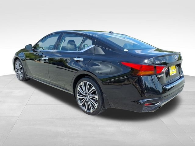 Used 2023 Nissan Altima 2.5 SL FWD image 11