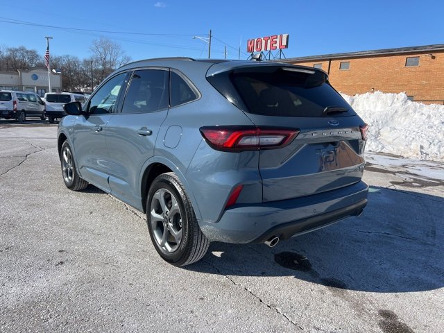 Certified 2024 Ford Escape ST-Line w/ Tech Pack #1 image 6