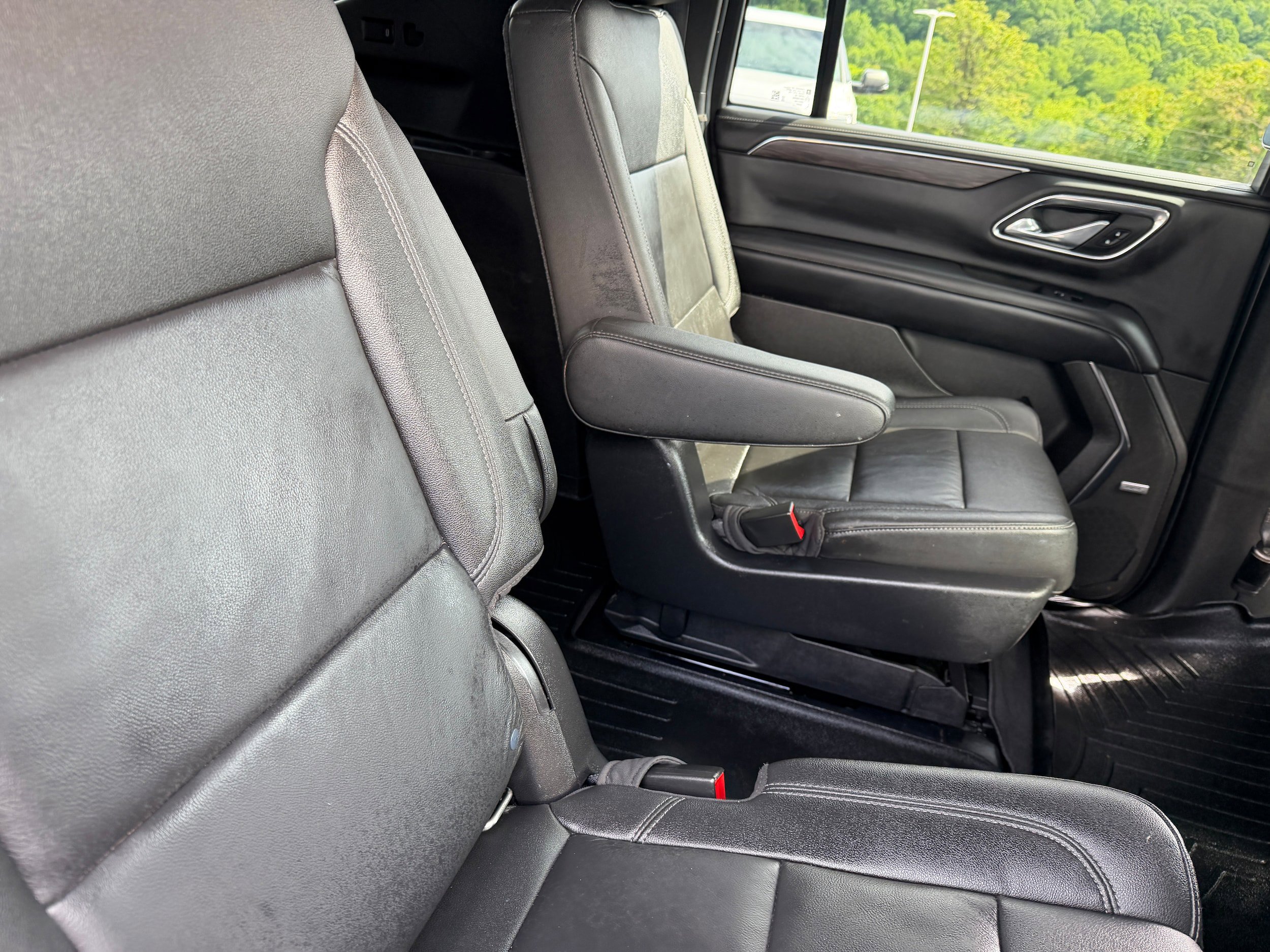 Used 2021 Chevrolet Suburban Z71 w/ Rear Media and Nav Package AWD/4WD image 20