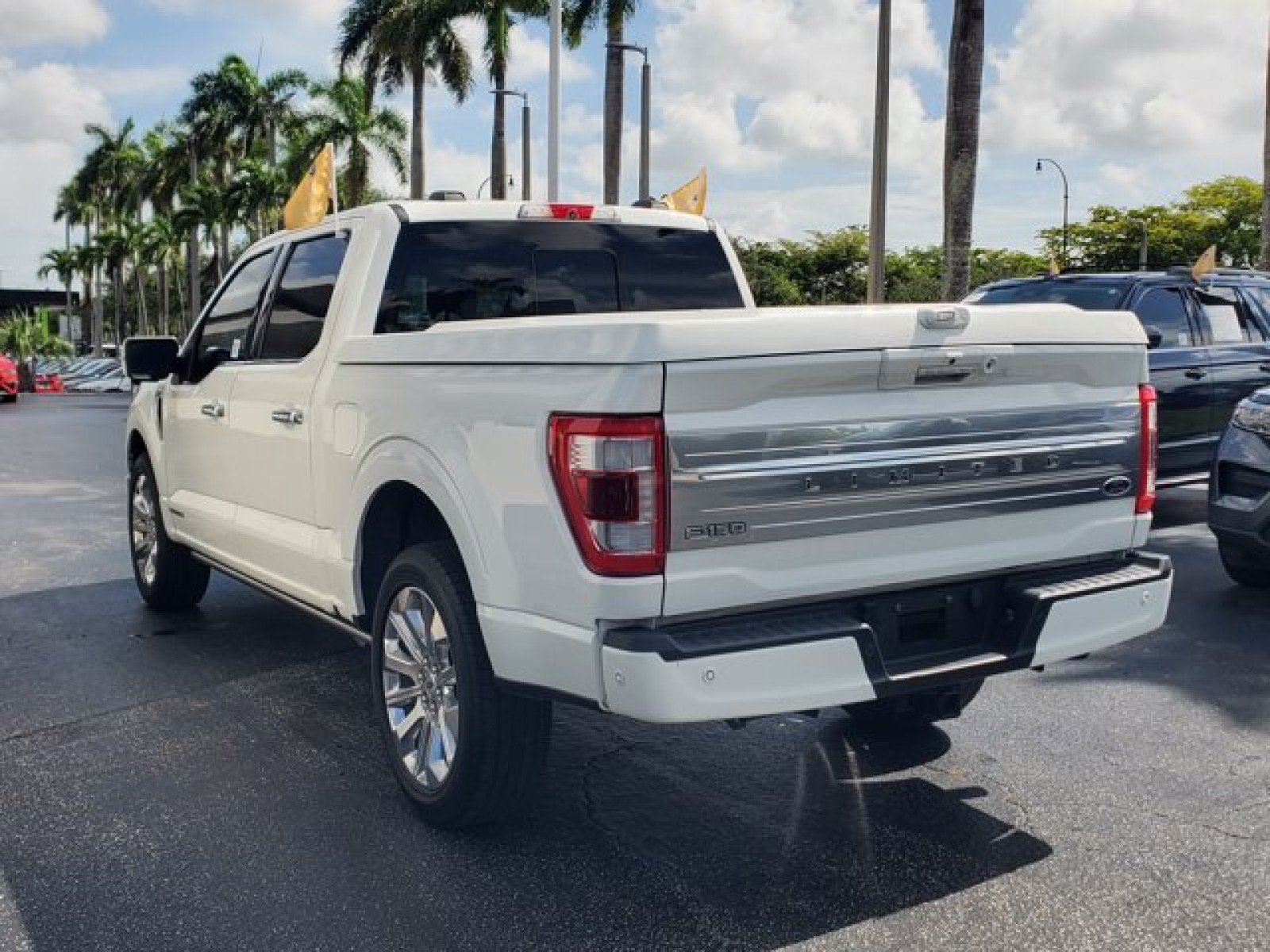Certified 2022 Ford F150 Limited AWD/4WD image 5