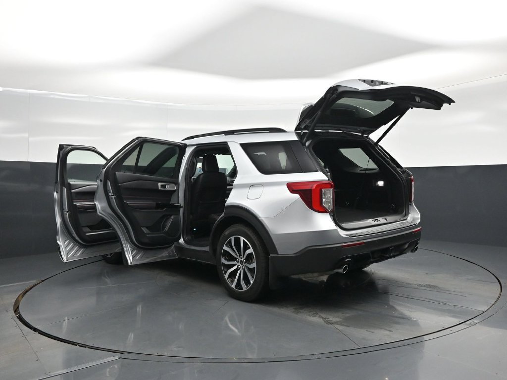 Certified 2023 Ford Explorer ST-Line w/ Class IV Trailer Tow Package RWD image 35