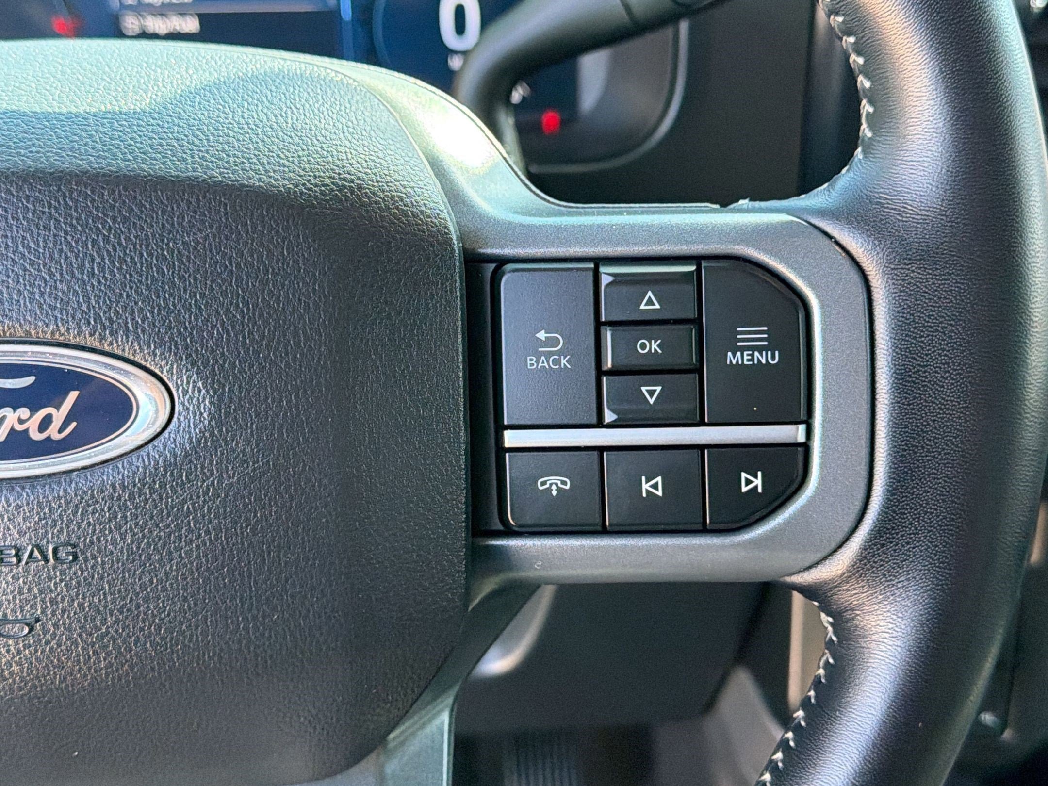 Certified 2024 Ford F250 Lariat w/ Black Appearance Package image 26