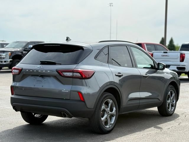 Certified 2025 Ford Escape ST-Line AWD/4WD image 35