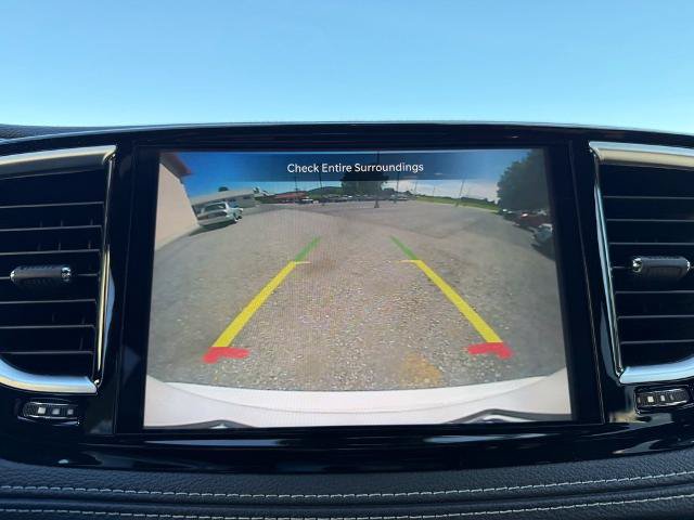 Used 2026 Chrysler Pacifica Limited AWD/4WD image 17