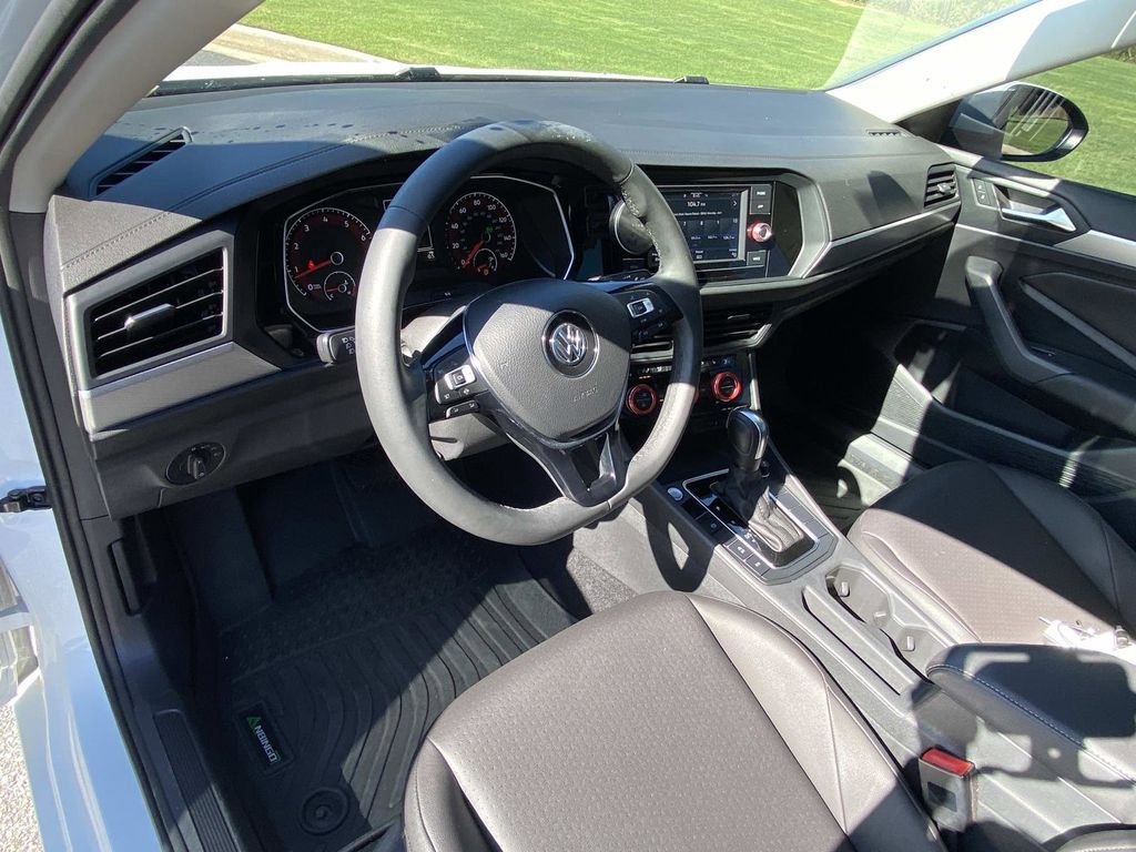 Used 2020 Volkswagen Jetta SE w/ SE Cold Weather Package FWD image 21