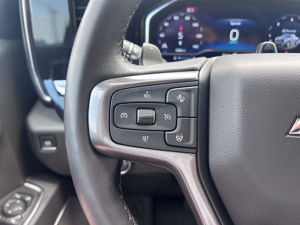 Used 2025 Chevrolet Silverado 1500 High Country w/ Midnight Edition AWD/4WD image 38
