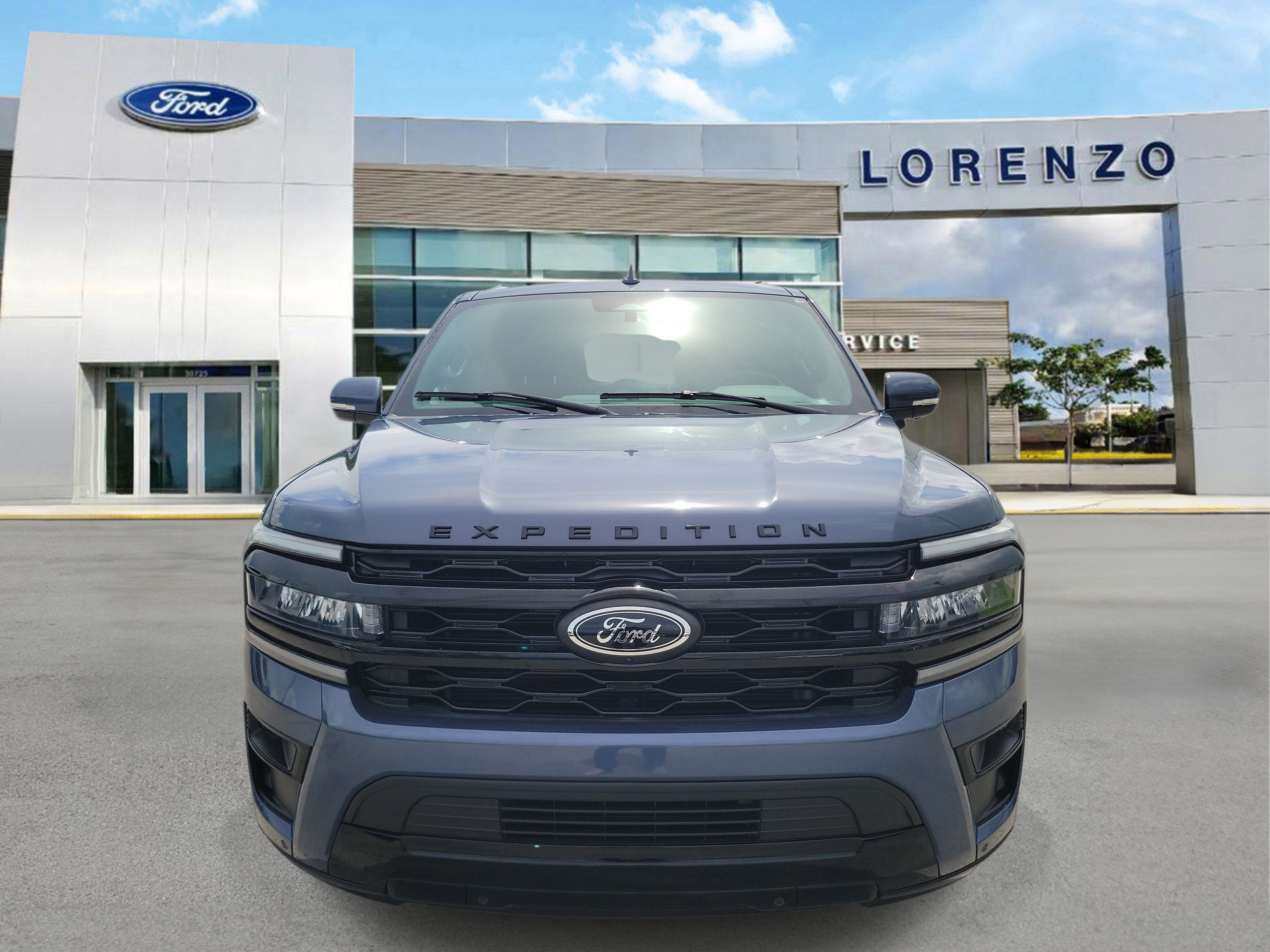 Certified 2023 Ford Expedition Limited RWD image 2