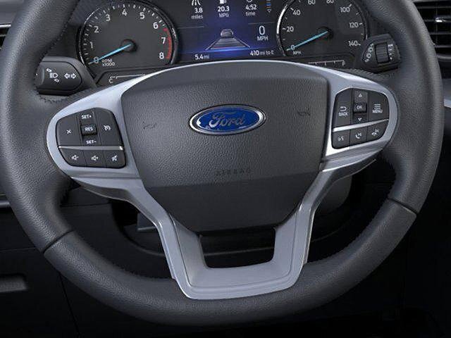 Certified 2022 Ford Explorer XLT w/ Equipment Group 202A AWD/4WD image 12