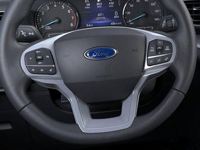Certified 2022 Ford Explorer XLT w/ Equipment Group 202A AWD/4WD image 12