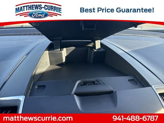 Certified 2018 Ford Edge Titanium w/ Equipment Group 301A image 18
