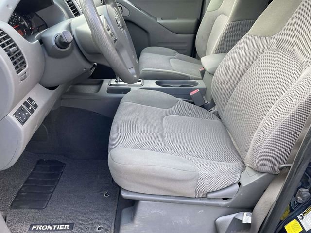 Used 2019 Nissan Frontier SV image 13