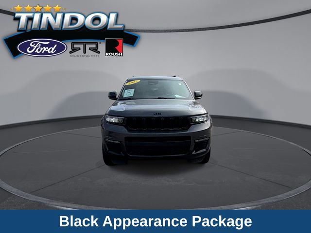 Used 2023 Jeep Grand Cherokee L Limited w/ Black Appearance Package image 9