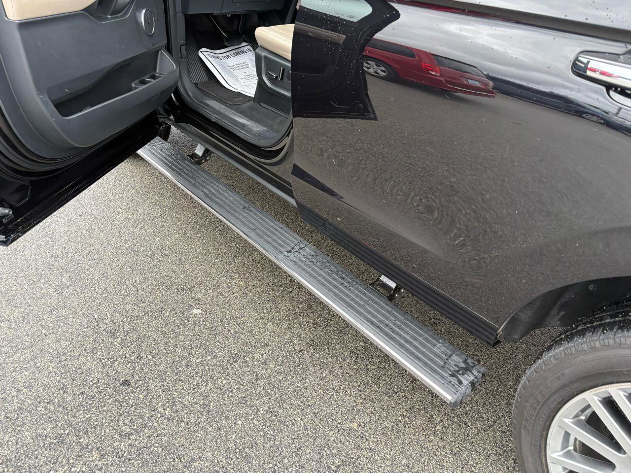 Certified 2024 Ford Expedition Limited image 11