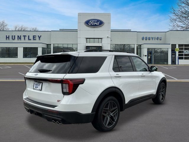 Certified 2025 Ford Explorer ST AWD/4WD image 4