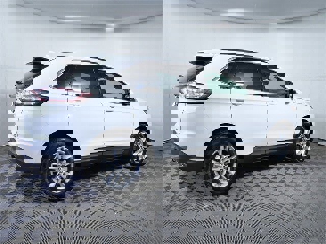 Certified 2017 Ford Edge SEL w/ Equipment Group 201A image 4