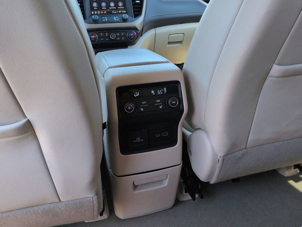 Used 2023 GMC Acadia Denali AWD/4WD image 23