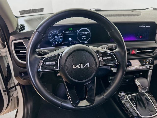 Used 2024 Kia Seltos EX image 13