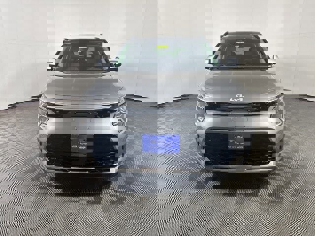 Used 2024 Kia Niro Wind w/ Wind Preserve Package image 2