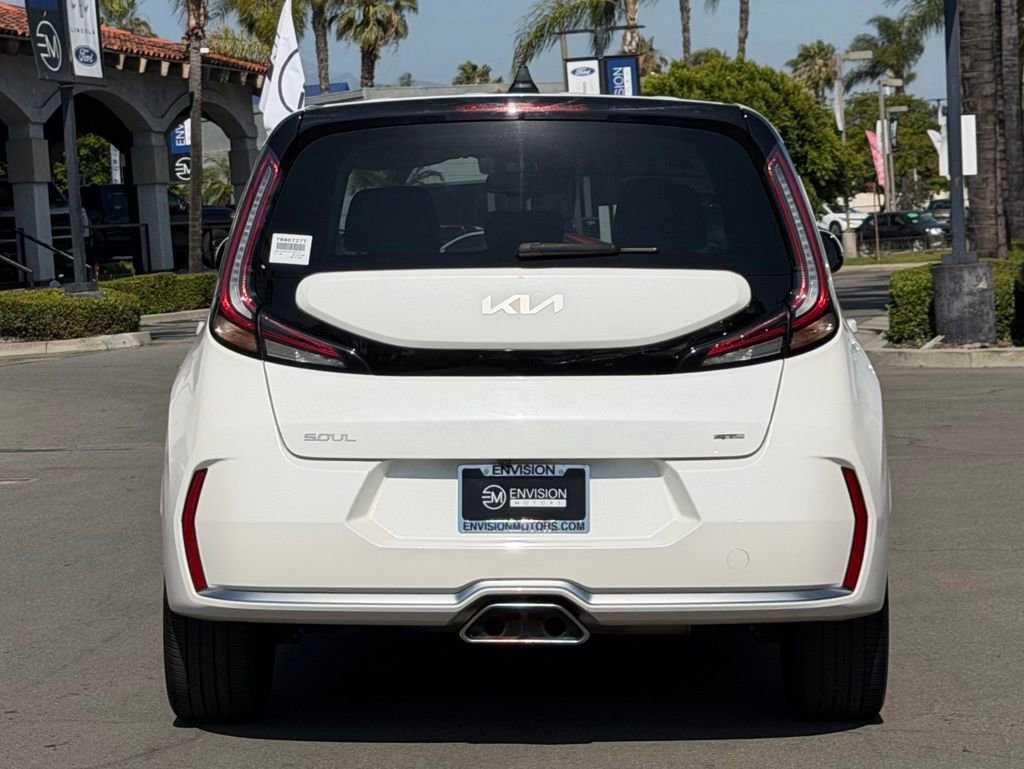 Used 2023 Kia Soul GT-Line w/ GT-Line Technology Package FWD image 7