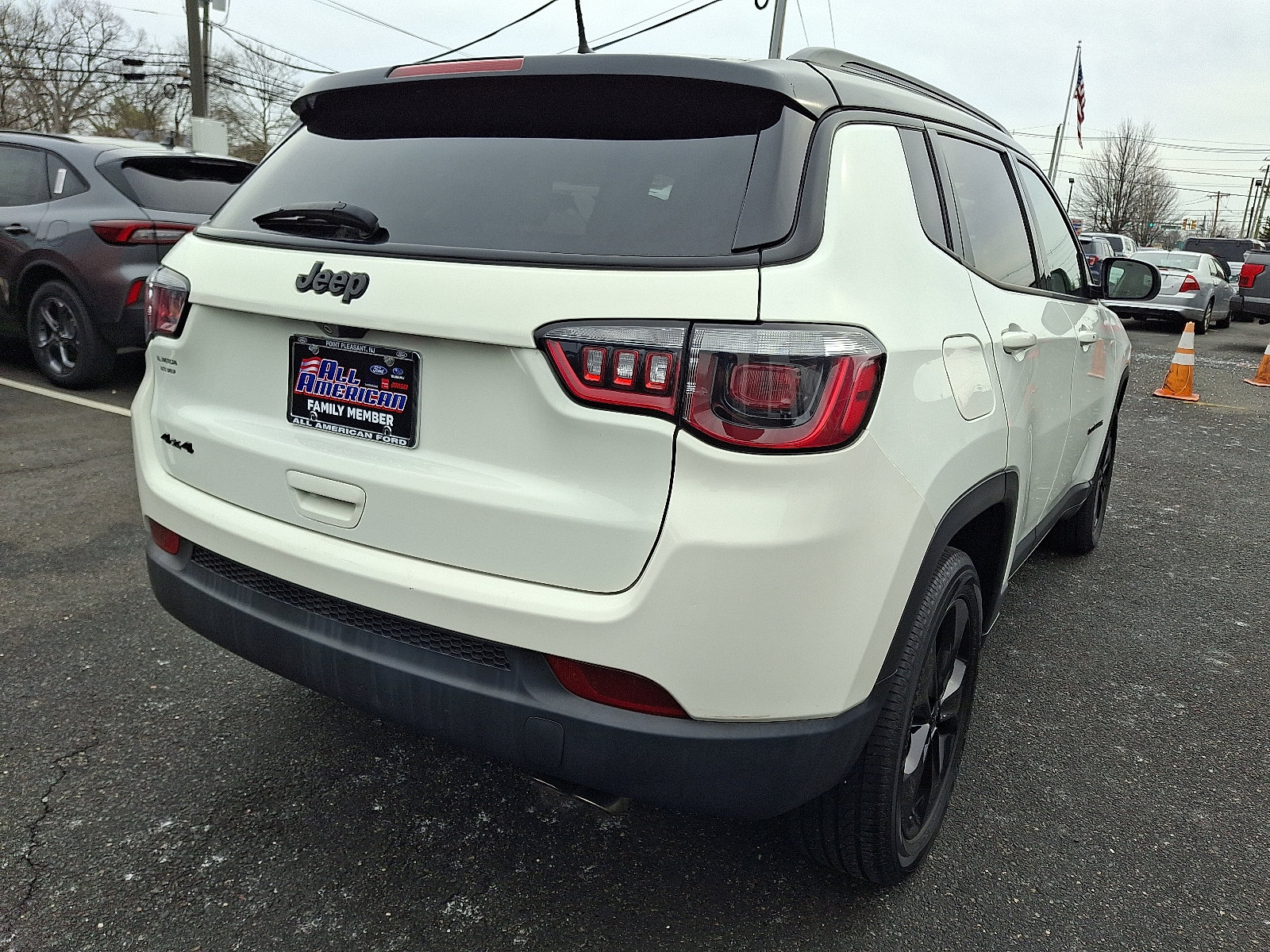 Used 2020 Jeep Compass Latitude AWD/4WD image 10