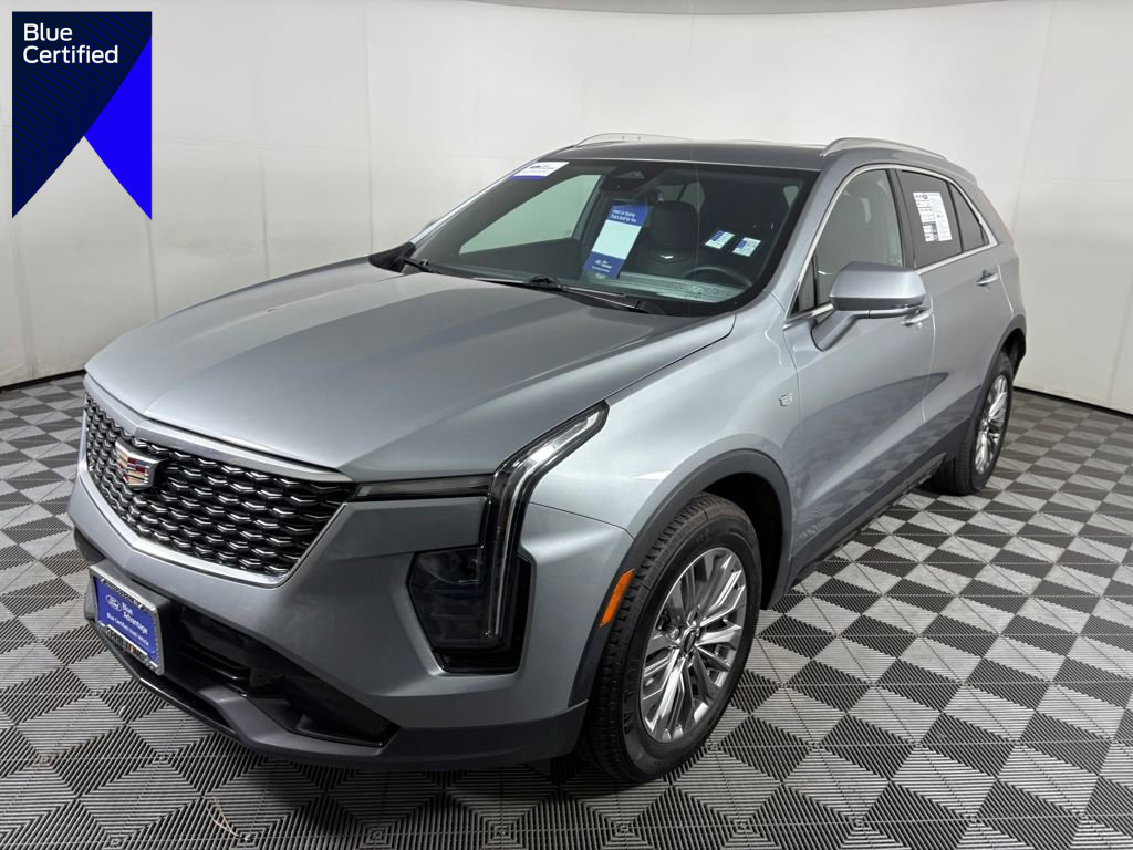 Used 2024 Cadillac XT4 Premium Luxury image 1
