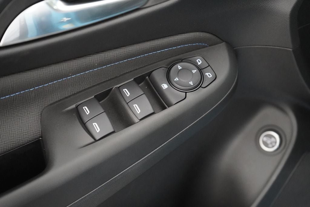 Used 2025 Buick Envista Sport Touring w/ Convenience I Package FWD image 18