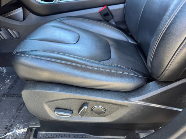 Certified 2019 Ford Edge Titanium w/ Class II Trailer Tow Package AWD/4WD image 15