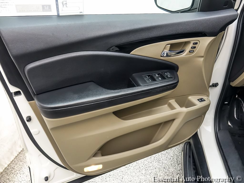 Used 2018 Honda Pilot Elite image 25