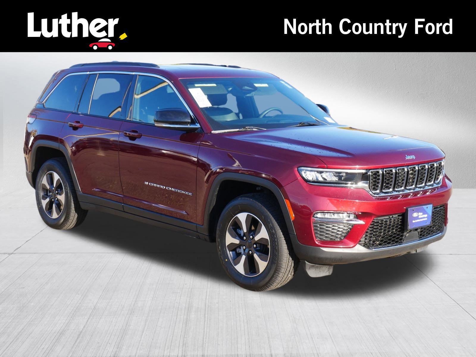 Used 2024 Jeep Grand Cherokee Limited 4xe image 7