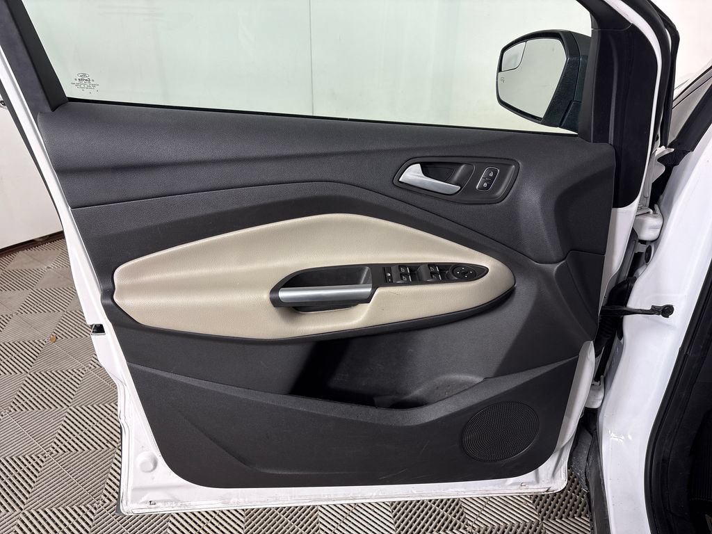 Certified 2019 Ford Escape SEL FWD image 16