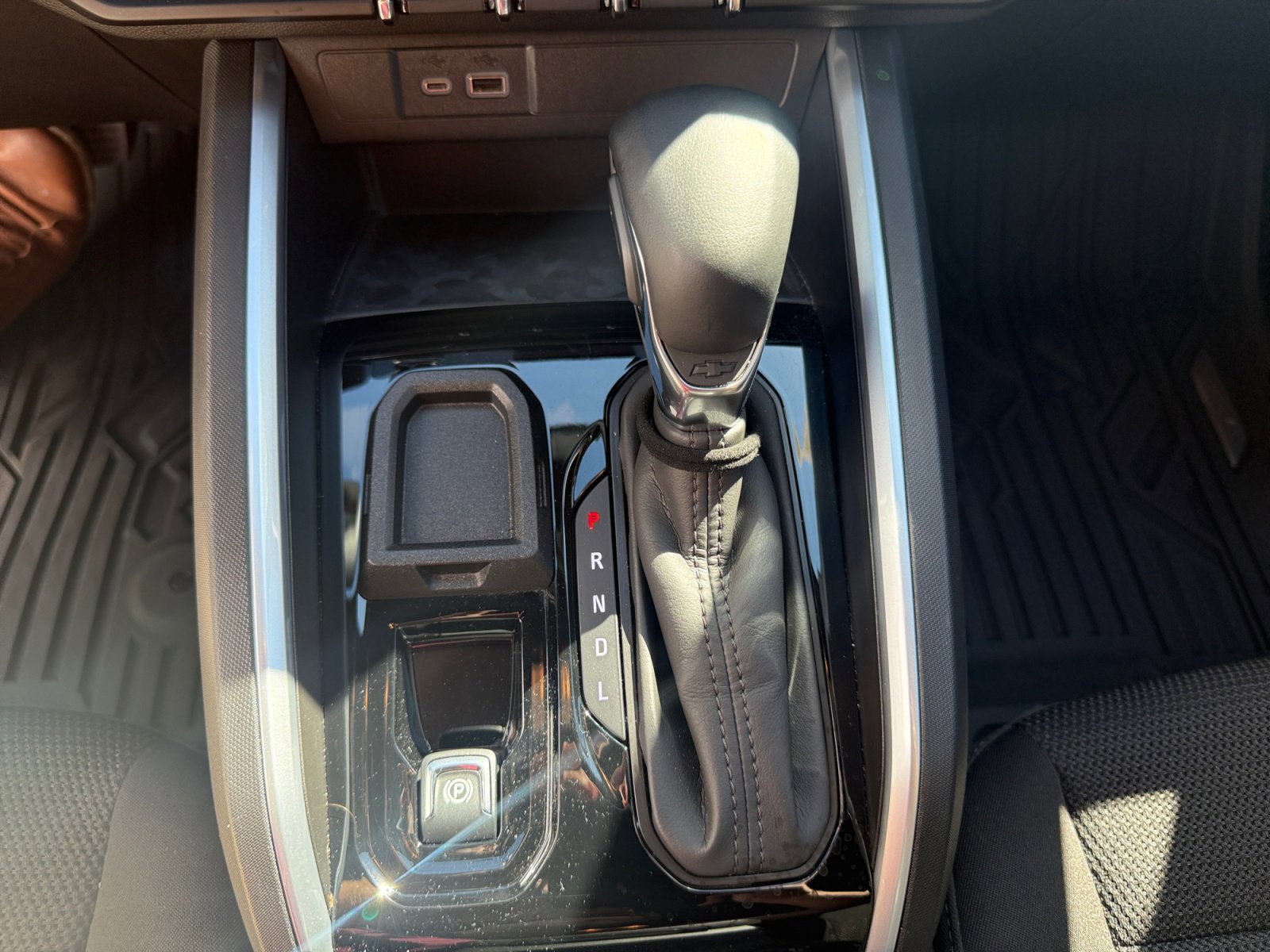 Used 2024 Chevrolet Colorado LT w/ LT Convenience Package image 26