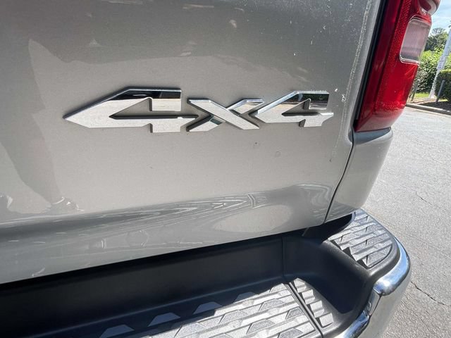 Used 2019 RAM 1500 Laramie AWD/4WD image 32