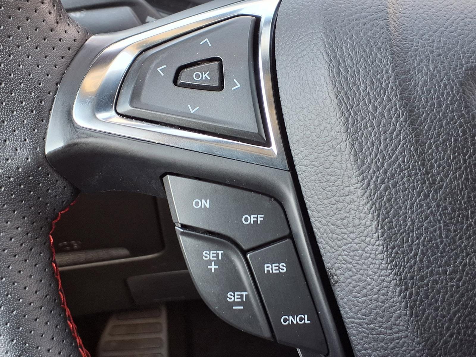 Certified 2022 Ford Edge ST-Line w/ Cargo Accessory Package AWD/4WD image 23