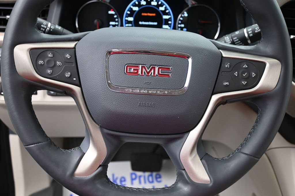 Used 2023 GMC Acadia Denali w/ Denali Ultimate Package AWD/4WD image 14