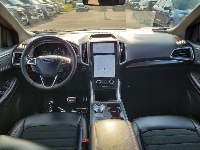 Certified 2024 Ford Edge ST-Line AWD/4WD image 10