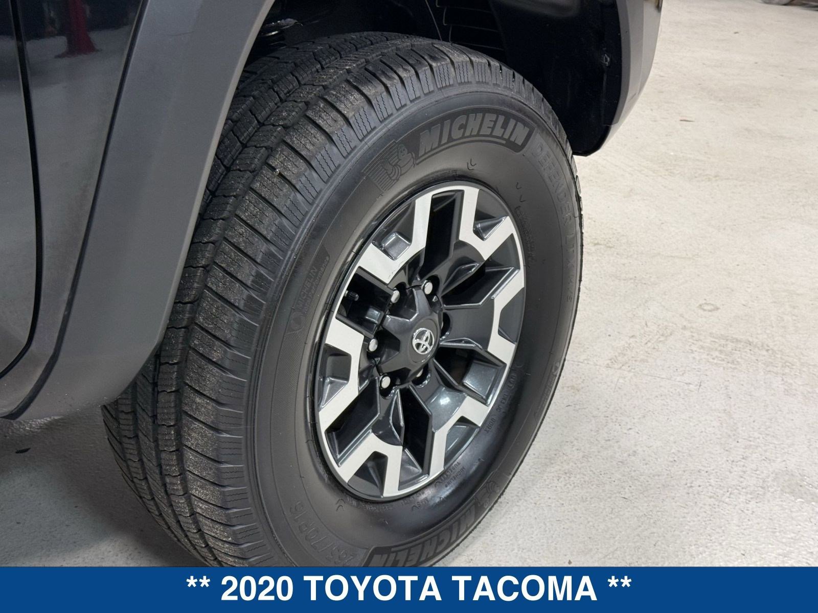 Used 2020 Toyota Tacoma TRD Off-Road image 12