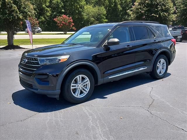 Certified 2023 Ford Explorer XLT RWD image 8