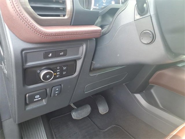 Certified 2024 Ford Expedition Limited image 14