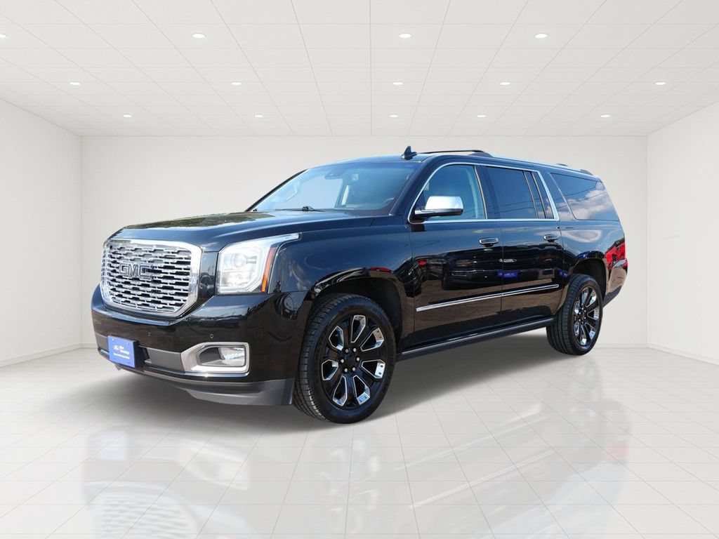 Used 2019 GMC Yukon XL Denali w/ Denali Ultimate Black Edition AWD/4WD image 2