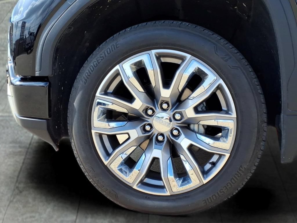 Used 2025 GMC Sierra 1500 Denali AWD/4WD image 8