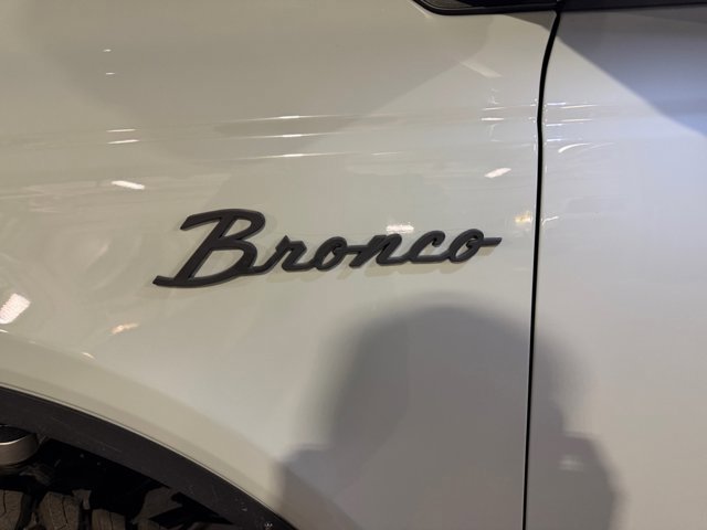 Certified 2024 Ford Bronco Wildtrak AWD/4WD image 24