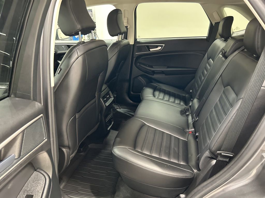 Certified 2024 Ford Edge SEL w/ Convenience Package image 28