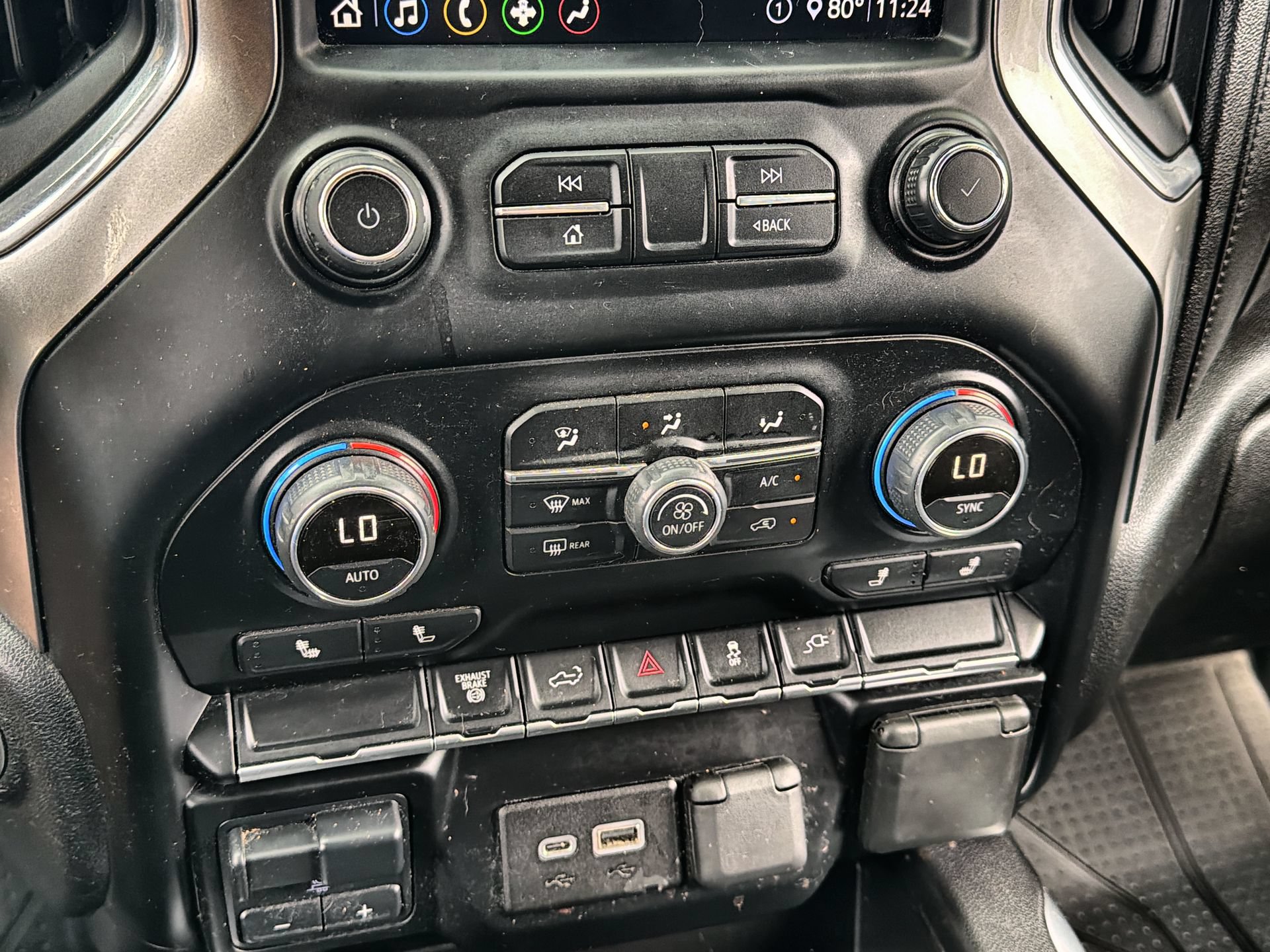 Used 2020 Chevrolet Silverado 2500 LT w/ Convenience Package AWD/4WD image 18