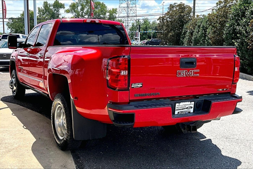 Used 2018 GMC Sierra 3500 SLT w/ Duramax Plus Package AWD/4WD image 8