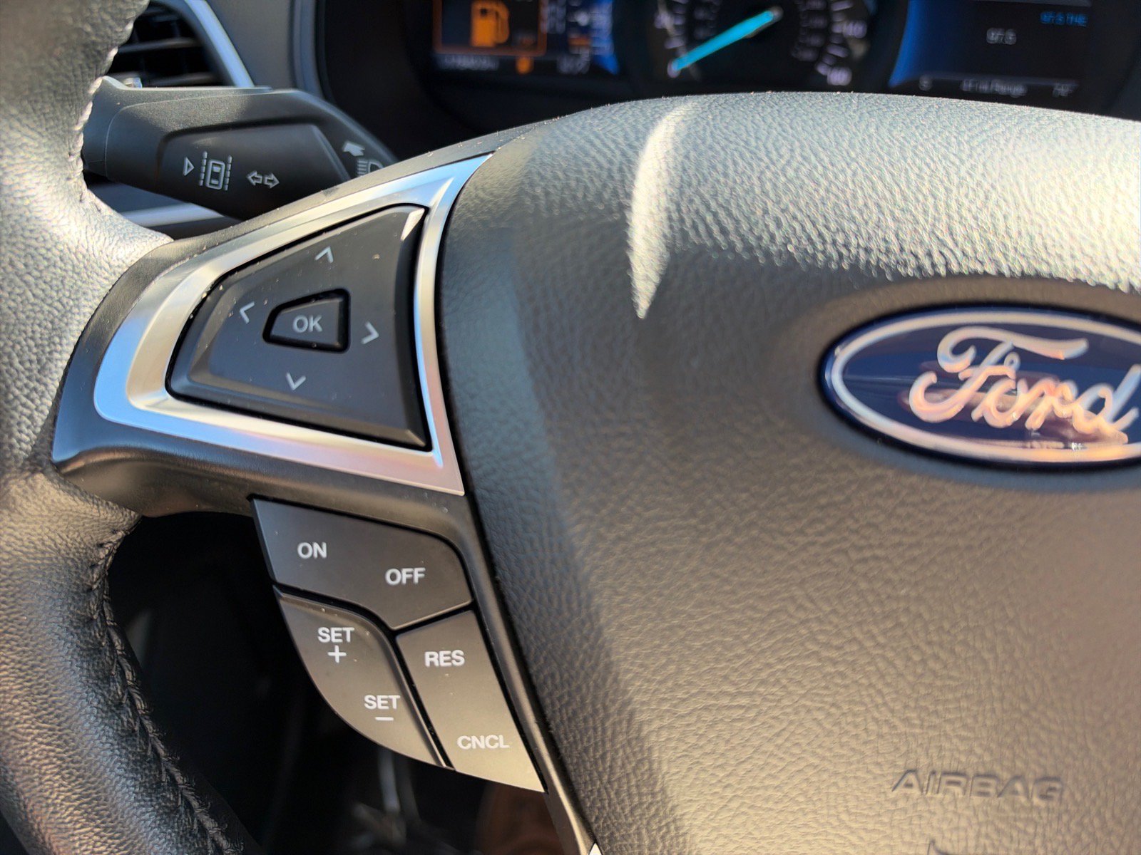 Certified 2024 Ford Edge SEL w/ Convenience Package AWD/4WD image 25